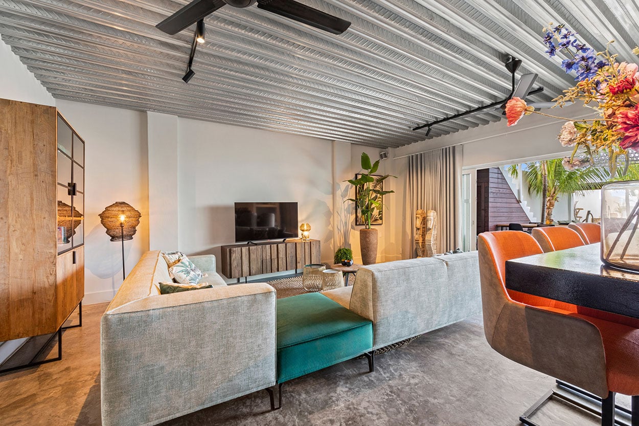 Living room with sea view